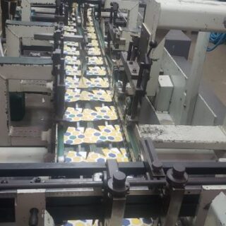 CÓD. 2287 - Coladeira de Cartucho Bobst Domino 110 M II, ano 1988