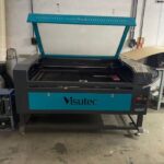 CÓD. 2438 - Maquina Laser Visutec VS1390 130W, Ano 2018