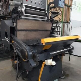 CÓD. 2914 - Dayuan 930 x 670 mm com hotstamping