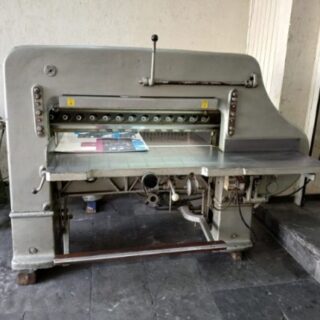 CÓD. 3145 - Guilhotina automática Guarani Mod. A 120